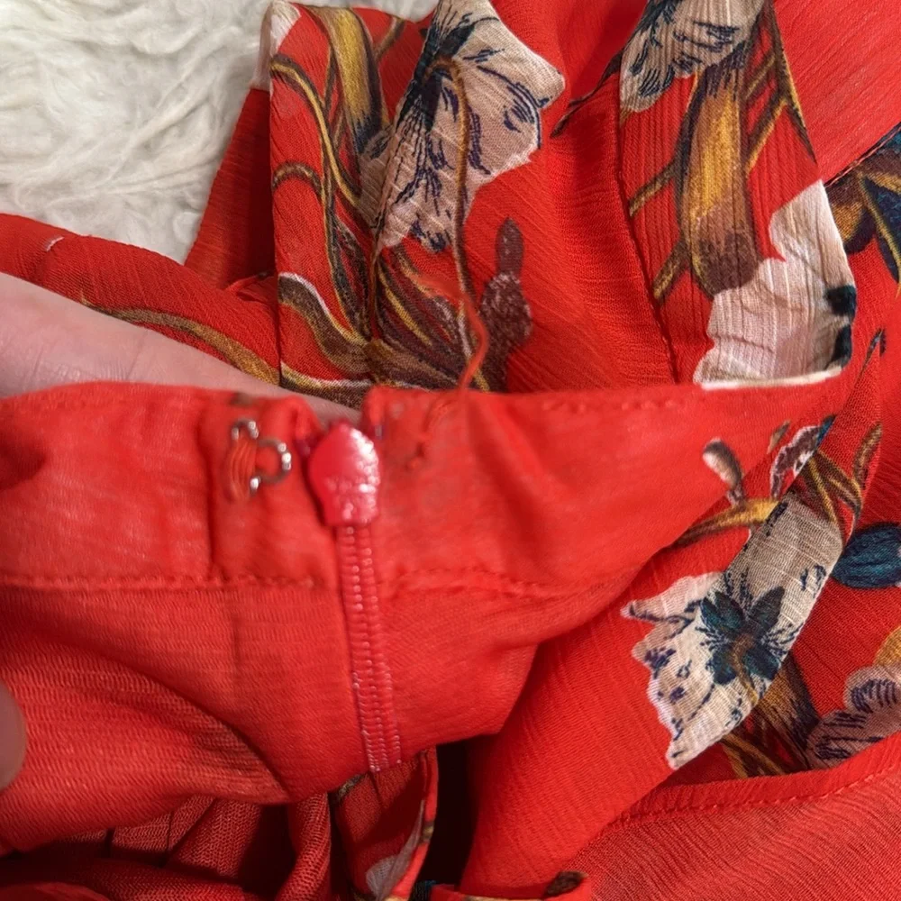 Old Navy‎ Layered Flirty Red Floral Lined Mini Skirt Size 8 NWT